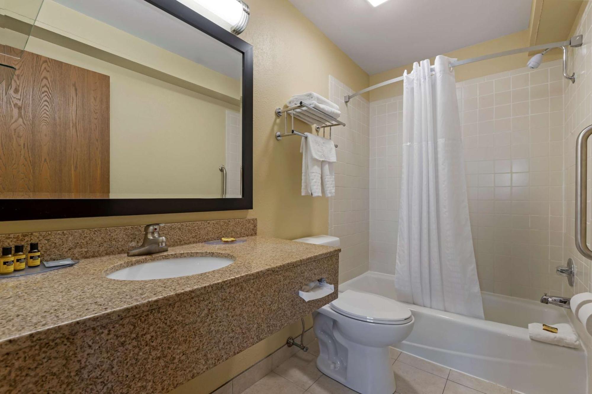 Best Western Plus Altoona Inn Luaran gambar